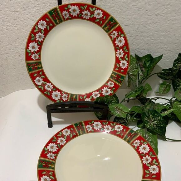 Charlton Hall Kobe Classic Traditions Christmas 2 SET Dinner Plates 10 1/4” B7 - Picture 2 of 5